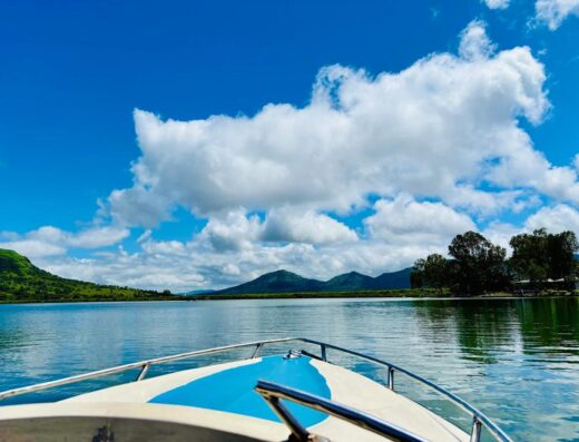 Hadashi Lake – Scenic Countryside & Hills