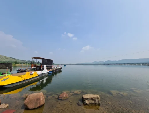 Mulshi Lake Boating – Scenic Reservoir Experience